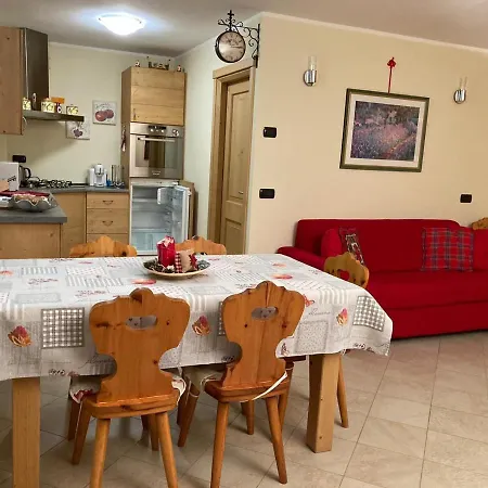 Apartament Casa Lina S. Pietro San Pietro (Berbenno di Valtellina)